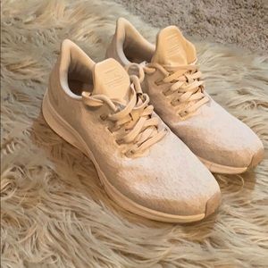 Pinkish beige Nike Zoom Pegasus 35